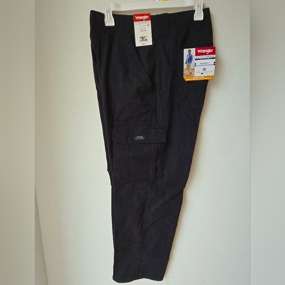 WRANGLER RELAXED FIT CARGO PANTS Black Cotton 36 X 30 - Picture 1 of 4